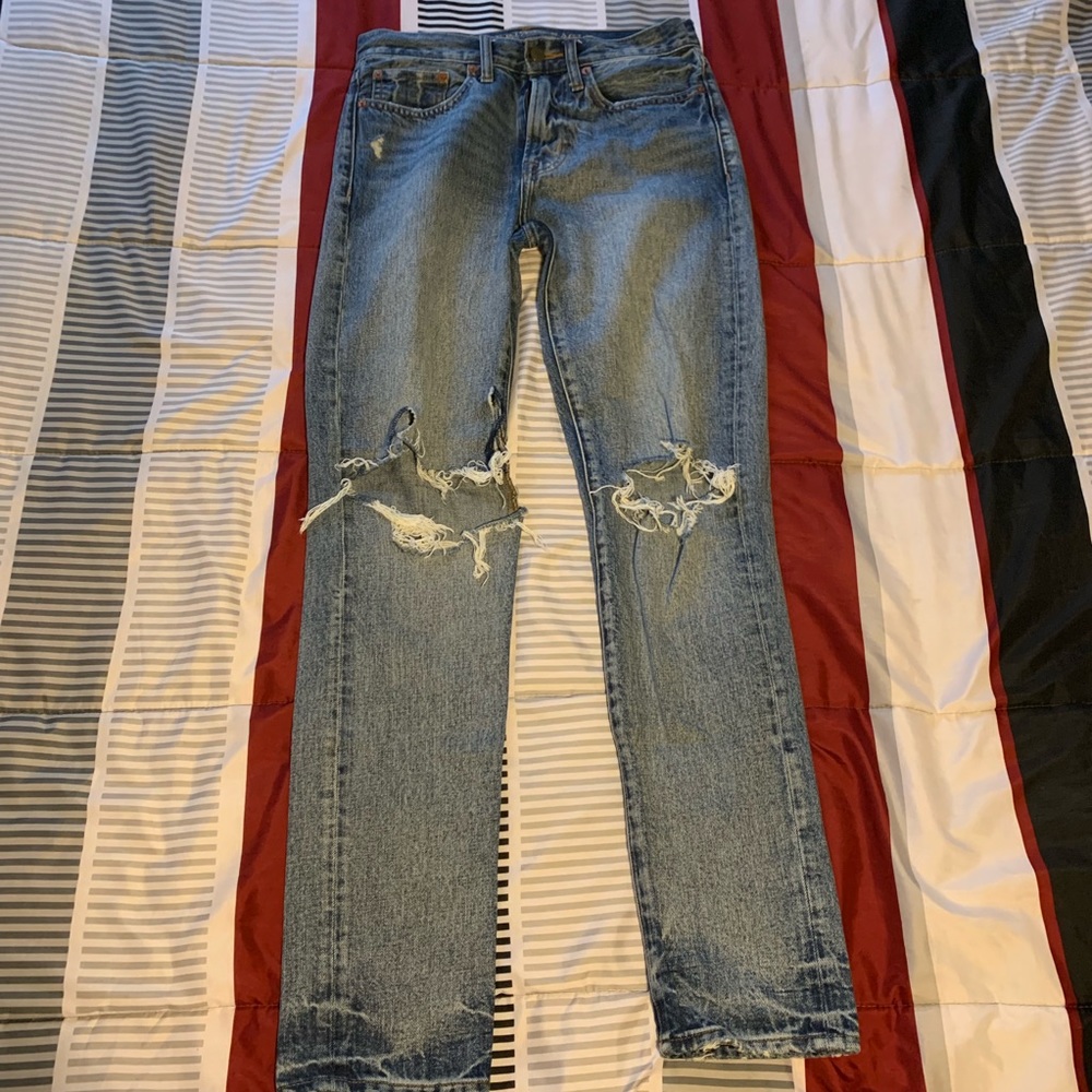 Men’s Distressed Dad Jeans